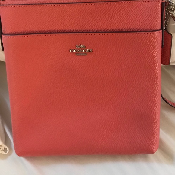 Coach small bag - Picture 1 of 4